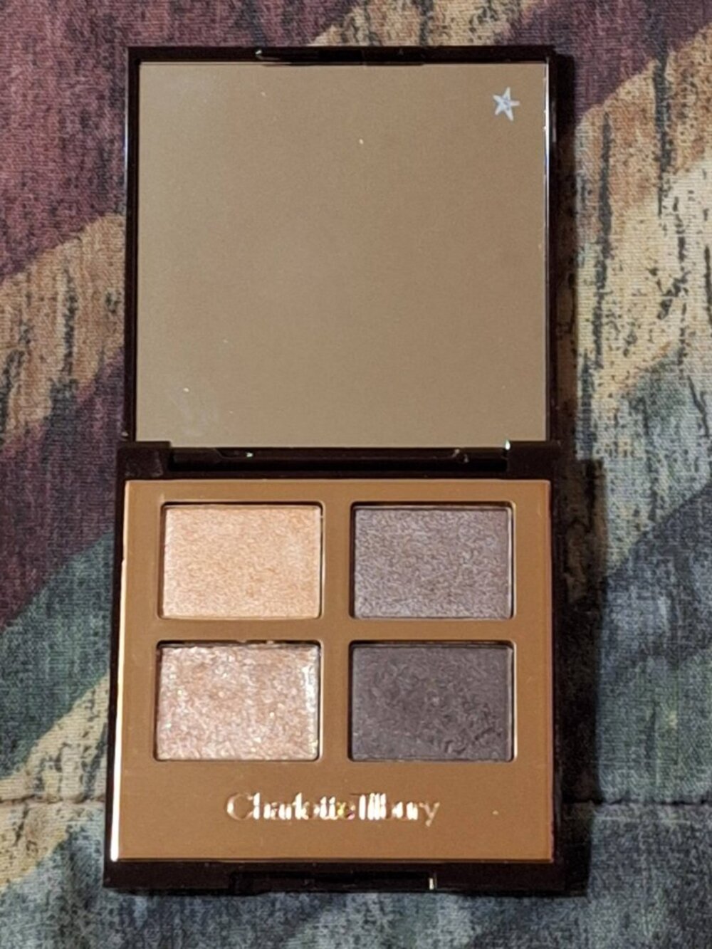 Charlotte Tilbury Luxury Palette “The Uptown Girl” Eyeshadow Quad